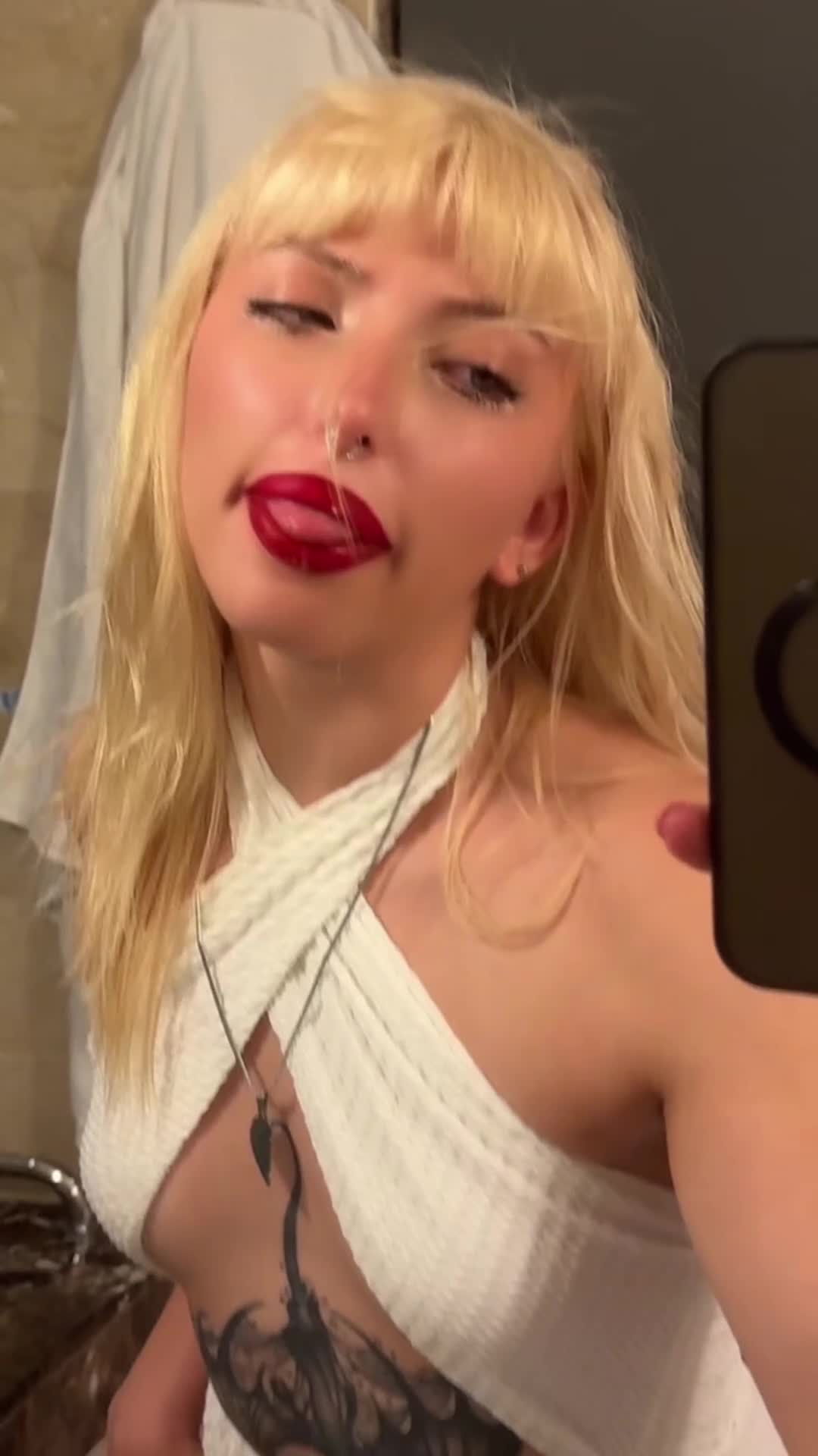 bet you’d lose your mind watching me let it drip down my tongue