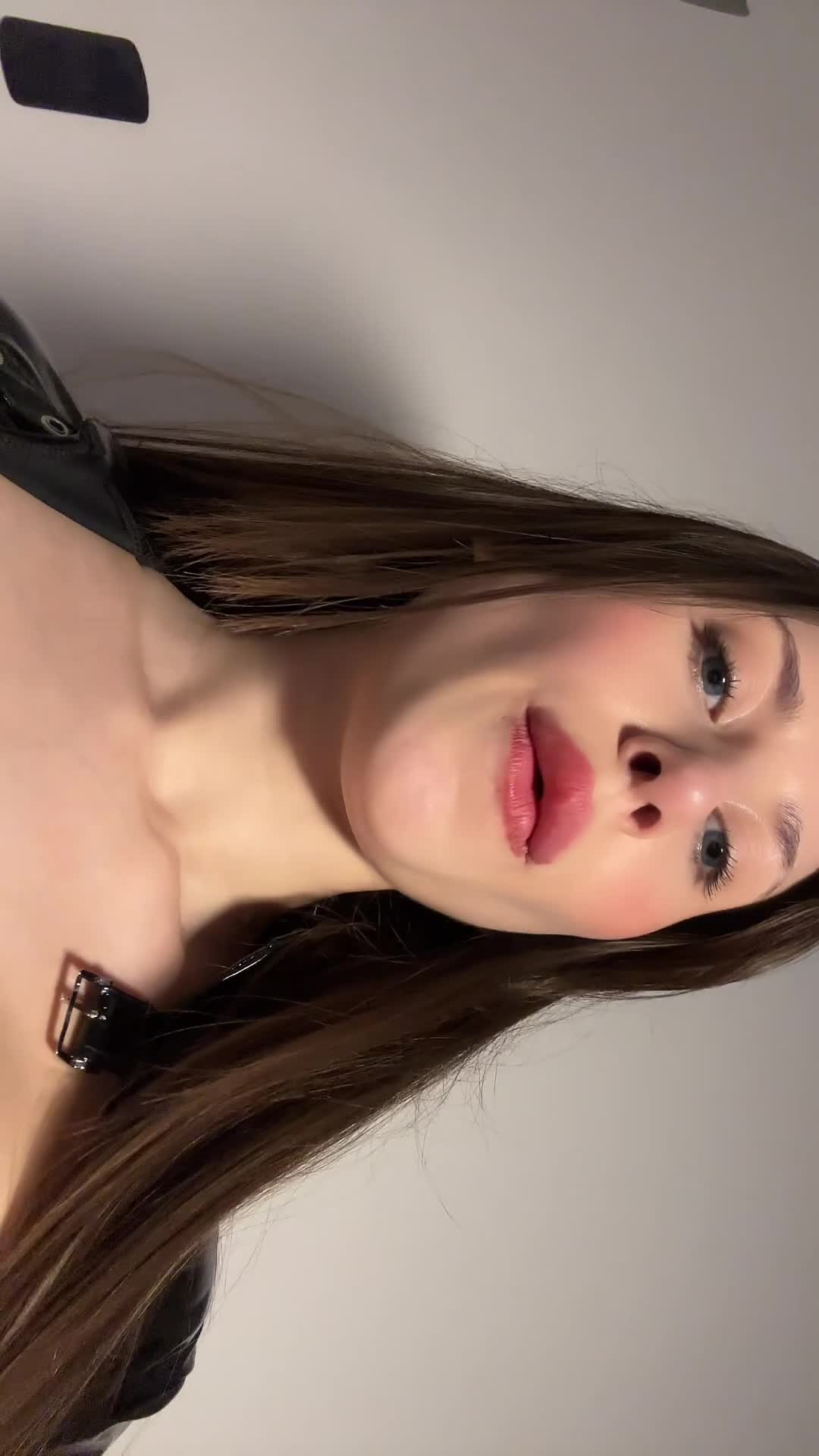 watch it stretch from my tongue to the tip