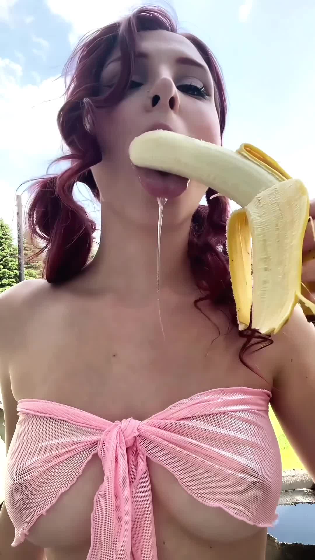 Banana tongue tease 💧🍌💞