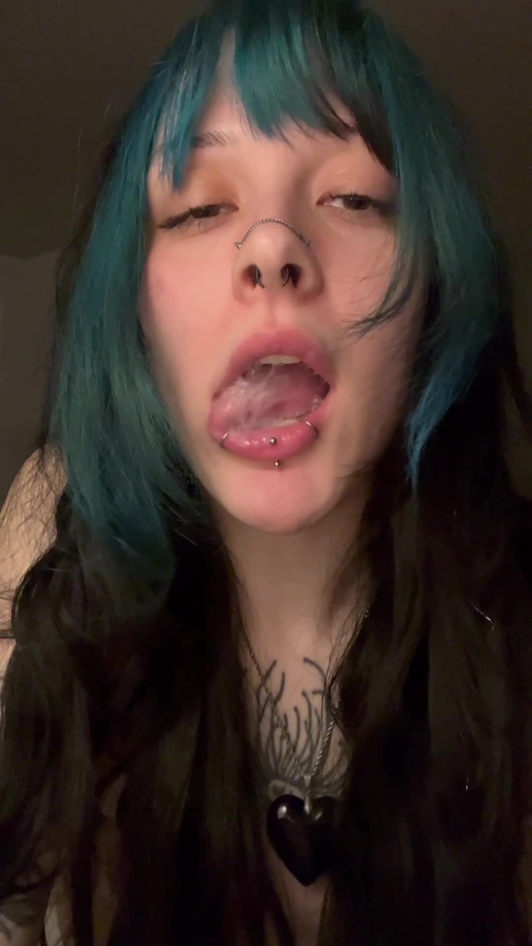 trying to give u morning wood :3