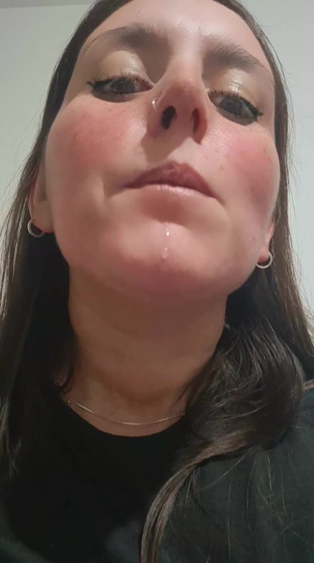 look how it goes up and down