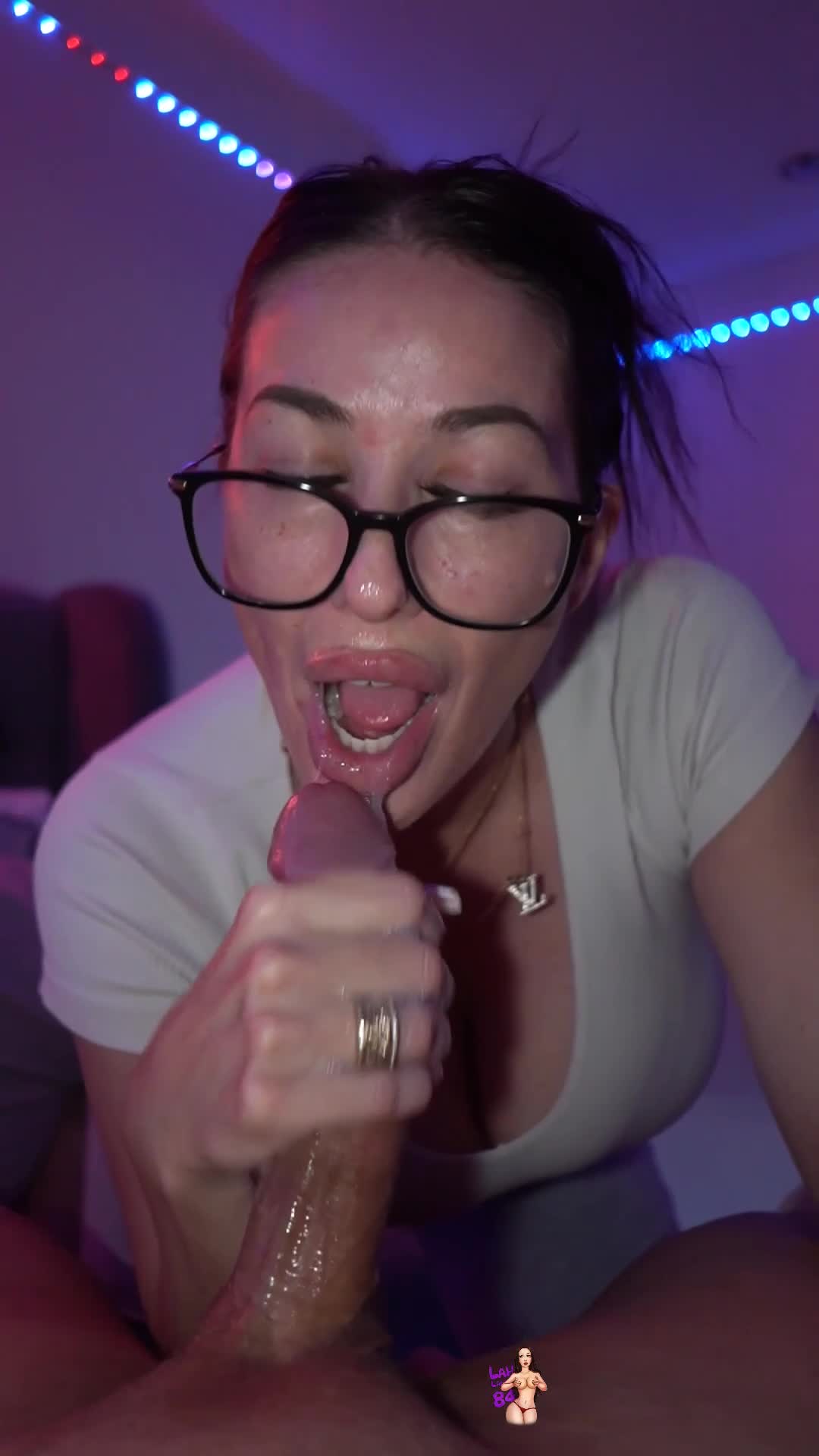 More spit the better 😍💦