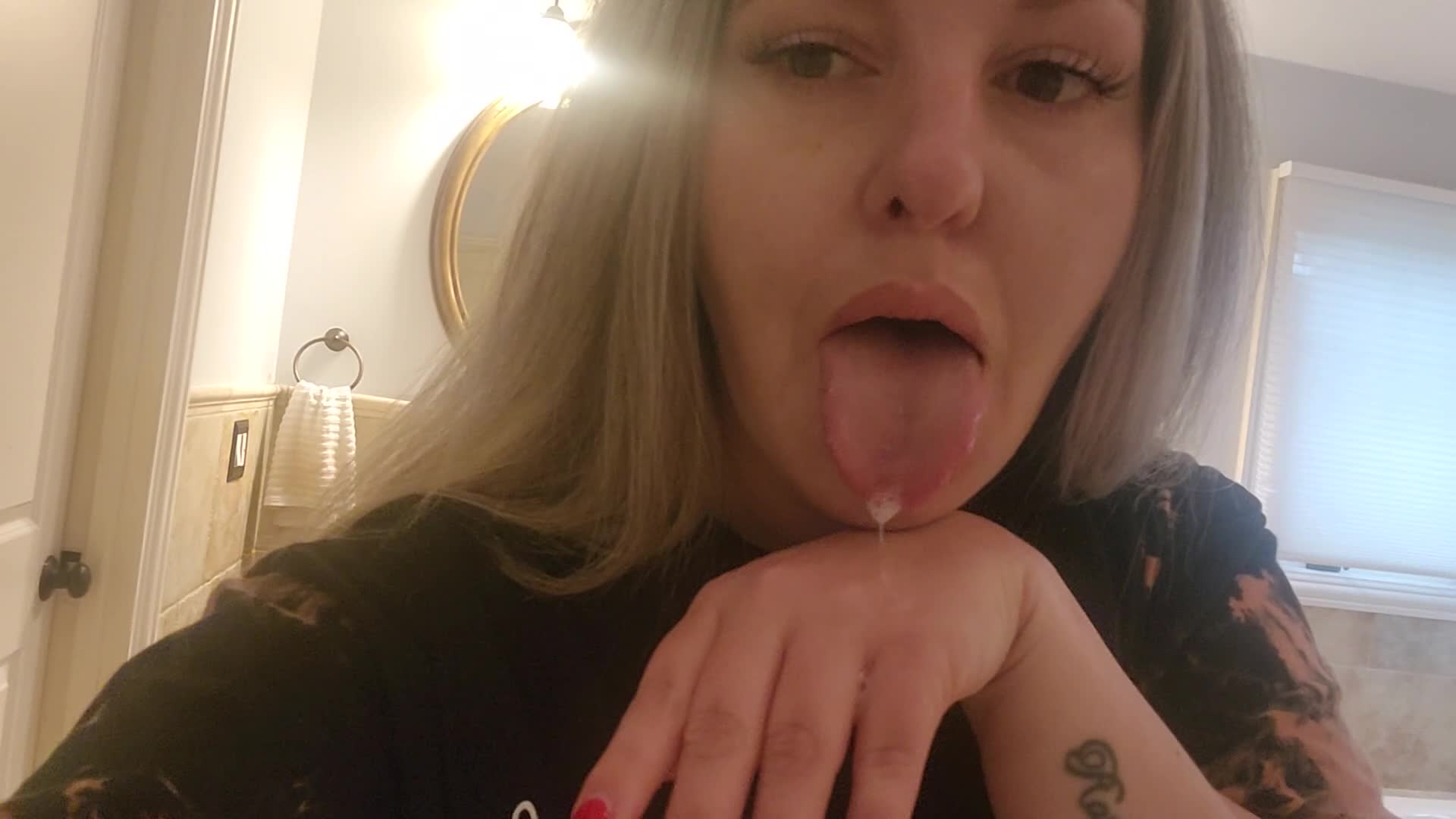 Help lick it up off my hand